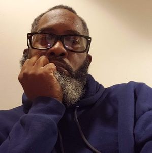 Meet your Posher, Dennis